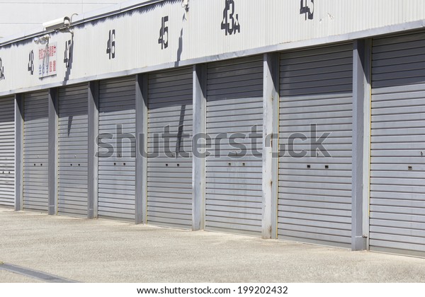 An Image of Rental Car\
Garage
