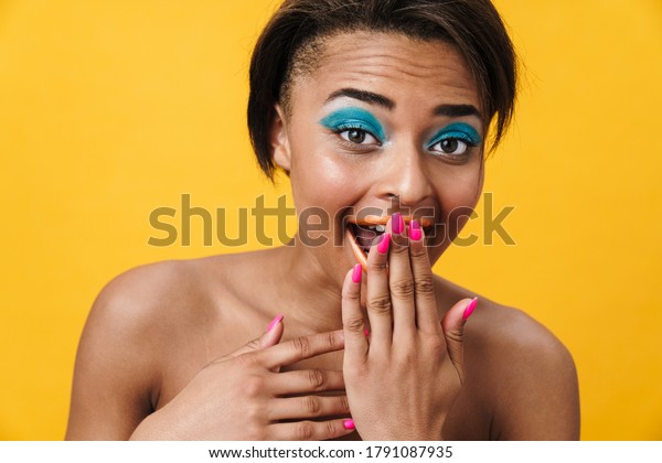 Imagens De Women Naked Surprised Imagens Fotos Stock E Vetores Shutterstock