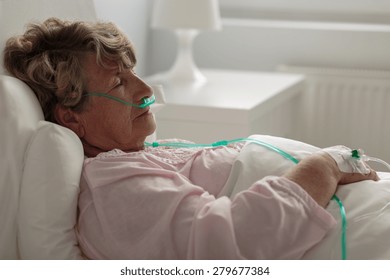 Image Of Sick Woman With Nasal Cannula