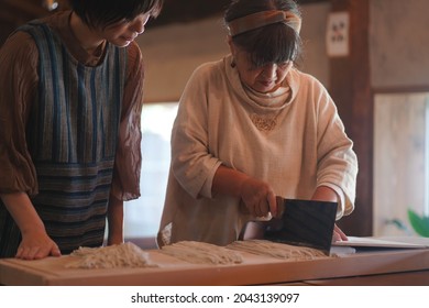 Image Of A Woman Making Soba Noodles 