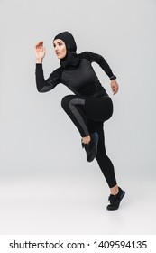 8,581 Muslim Women Fitness Images, Stock Photos & Vectors | Shutterstock