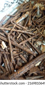 Images Of a bunch of rusty nails