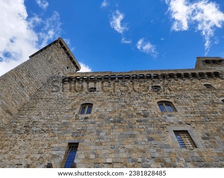 Images of the real Italy, with stone streets and villages that can be found in Tuscany and Umbria. Here in particular are images of the beautiful village of Bolsena. Bolsena Castle, land of Etruria