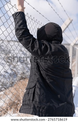 immigration problem and the man next to the couples to stop immigrants at the border