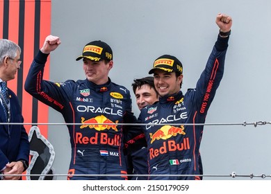 Imola, Italy. 22-24 April 2022. Formula1 World Championship. Grand Prix of Made in Italy and Emilia-Romagna. Max Verstappen, Red Bull, winner, and the team-mate Sergio Perez, celebrating. 