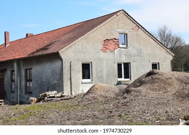 Impact Of Rural Structural Change: Ruin Of An Old Village Inn 