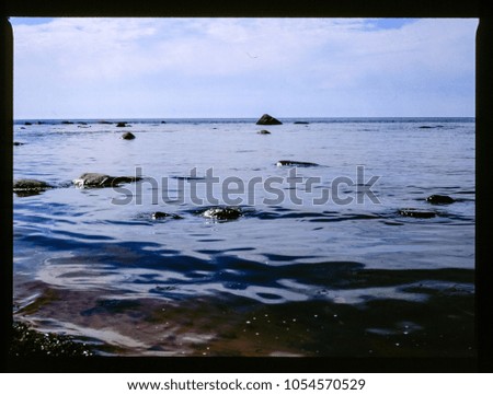 Foto Bild Strand mit Felsen und Pfütze im Sonnenuntergang, Ribadeo, Lugo, Galizien, Spanien