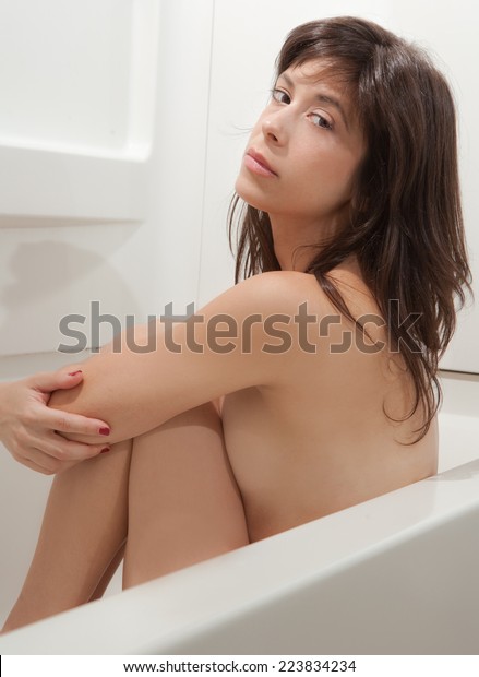 Girl Nude In Bathtub
