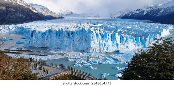 Imponente el Glaciar Perito Moreno - Powered by Shutterstock