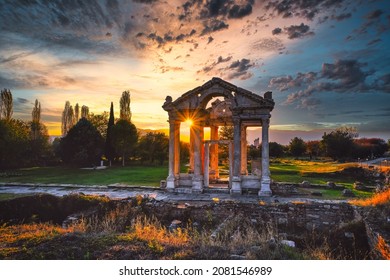 
The Important Center Of The Hellenistic Period In Aydın Is Aphrodisias.