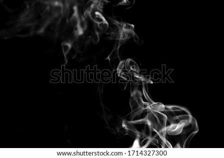 Incense smoke Candle smoke
Smoke effect accompanying