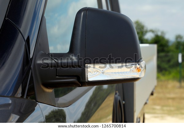 included in the side
mirror turn signal