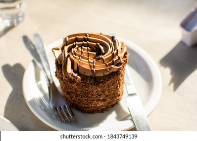 Incredible Chocolate Cake, For Snack