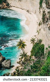 Incredible Hidden Beach In Nusa Penida, Bali.