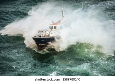 incredible view of a pilot boat in the storm