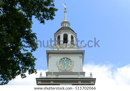 Independence Hall front facade in old town Philadelphia, Pennsylvania, USA.