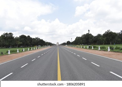 India Gate, Rajpath , New Delhi/India- August 16 2020: Due To Covid 19 No Visitor. India Gate War Memorial Opened On February 12, 1931 India Gate Height: 42 M Architect: Edwin Lutyens.