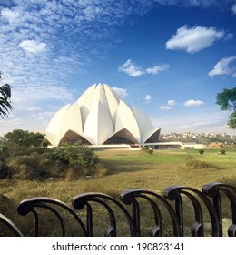 India. New Delhi, Lotus Temple. 