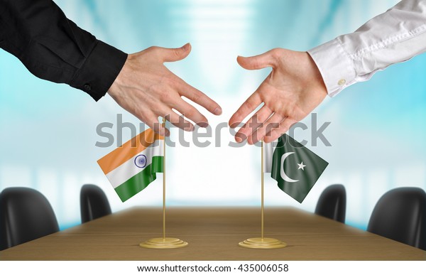 India Pakistan Diplomats Shaking Hands Agree Stock Photo 435006058 ...