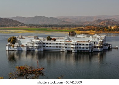 India Udaipur Taj Lake Palace A