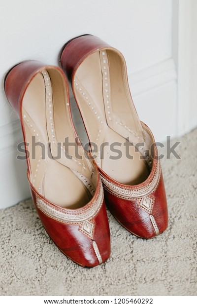 bridal khussa shoes