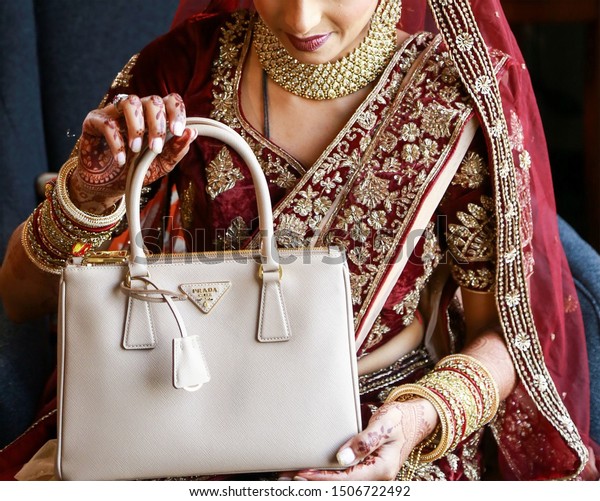 Purse for bride on wedding day hot sale