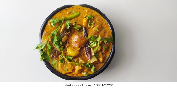 Indian Curry Recipe cooked with Onion and Cream