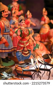 105 Tanjore Dancing Dolls Images, Stock Photos & Vectors | Shutterstock