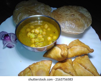 Indian Fast Food Chola Bhatura And Samosa 