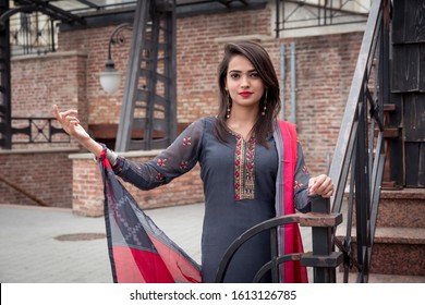 indian salwar girl