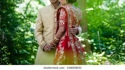 indian romantic bride and groom pictures