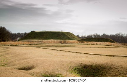 26 Ocmulgee mounds national historical park Images, Stock Photos ...