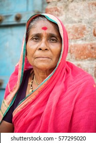 Indian Old Lady Closeup Red Traditional Stock Photo 577295020 ...