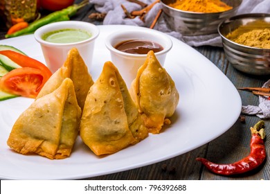 Indian Samosa With Vegetables