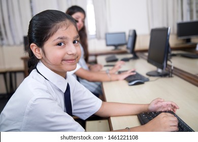 587 Indian School Computer Lab Images, Stock Photos & Vectors 