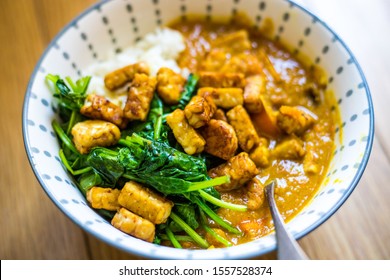 Indian Tempeh Lentil Dahl With Spinach