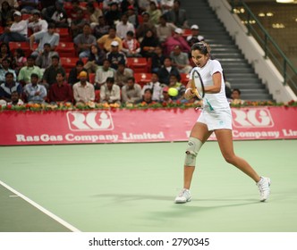 Indian Tennis Star Sania Mirza Playing In The First Round Of The Qatar Open ATP Tournament, February 26, 2007.