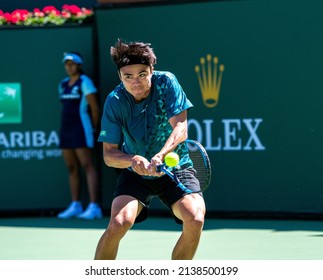 Indian Wells, California, USA - 03 11 2022 Taro Daniel Playing His First-round Match At BNP Paribas Open