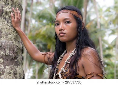 Indian Woman Standing Near Tree Stock Photo 297537785 | Shutterstock