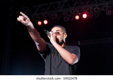 INDIANAPOLIS - AUGUST 13: Hip Hop/ Rap Artist Drake Performs On Stage At The Indiana State Fair On August 13, 2010 In Indianapolis, Indiana