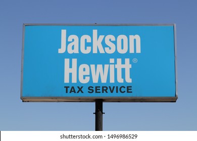 Indianapolis - Circa August 2019: Jackson Hewitt tax service location. Jackson Hewitt is the second largest tax preparation service in the US I