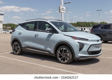 Indianapolis - Circa June 2022: Chevrolet Bolt EV Electric Vehicle Display. Chevy Is A Division Of GM And Offers The Bolt EV With 200 Horsepower And A Range Of Up To 259 Miles.