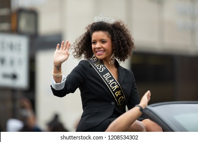 Indianapolis, Indiana, USA - September 22, 2018: The Circle City Classic Parade, African American Beauty Queen From The Distric Of Indiana Miss Black And Gold