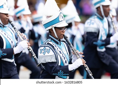 Indianapolis, Indiana, USA - September 28, 2019: The Circle City Classic Parade, Members Of The Jackson State University Cheerleaders And Marching Band Performing At The Parade