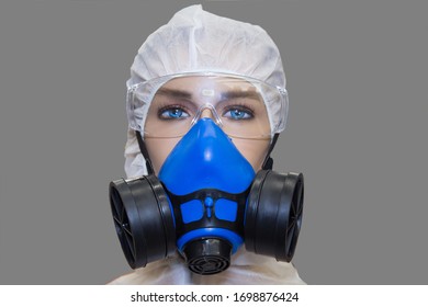 Individual Respirator For Respiratory Protection From Harmful Substances Mounted On A Mannequin. Construction, Medicine, Virus Protection.