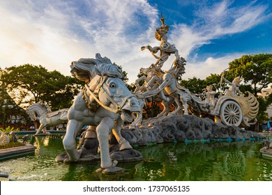 Indonesia Bali09122019patung Satria Gatotkaca Statue Fighting Stock ...