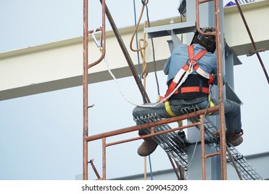 Indonesia, December 11, 2021. Construction Workers Are Installing A Steel Frame With Body Safety Devices In Pohuwato Regency. Gorontalo Province.                               