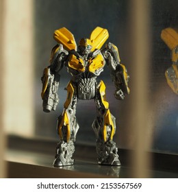 Indonesia - July 14, 2020 : Bumblebee Character From Transformers Movie. Toys Photography Concept. Unfocus And Blurred View.