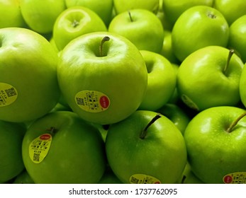 157 Buah apel Images, Stock Photos & Vectors | Shutterstock