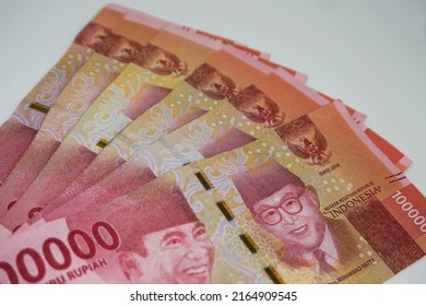 Indonesia Money Rupiah, 100.000 IDR, Indonesia Currency, Background Money Indonesia. Selective focus